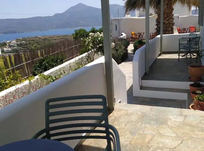 Chaido * Plaka (Milos)