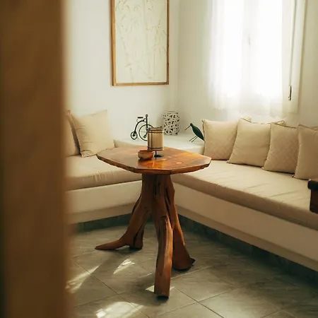 Chaido Apartment Plaka (Milos)