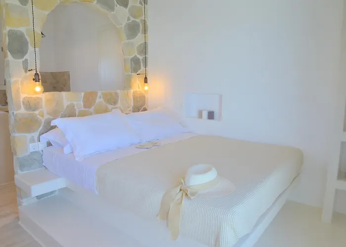 Chaido * Plaka (Milos)