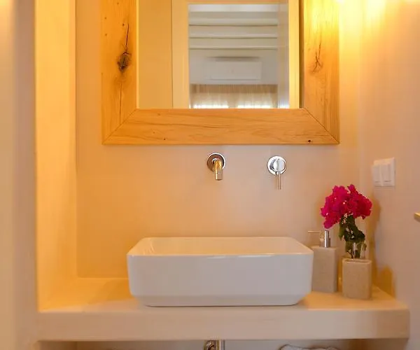 Chaido Plaka (Milos)